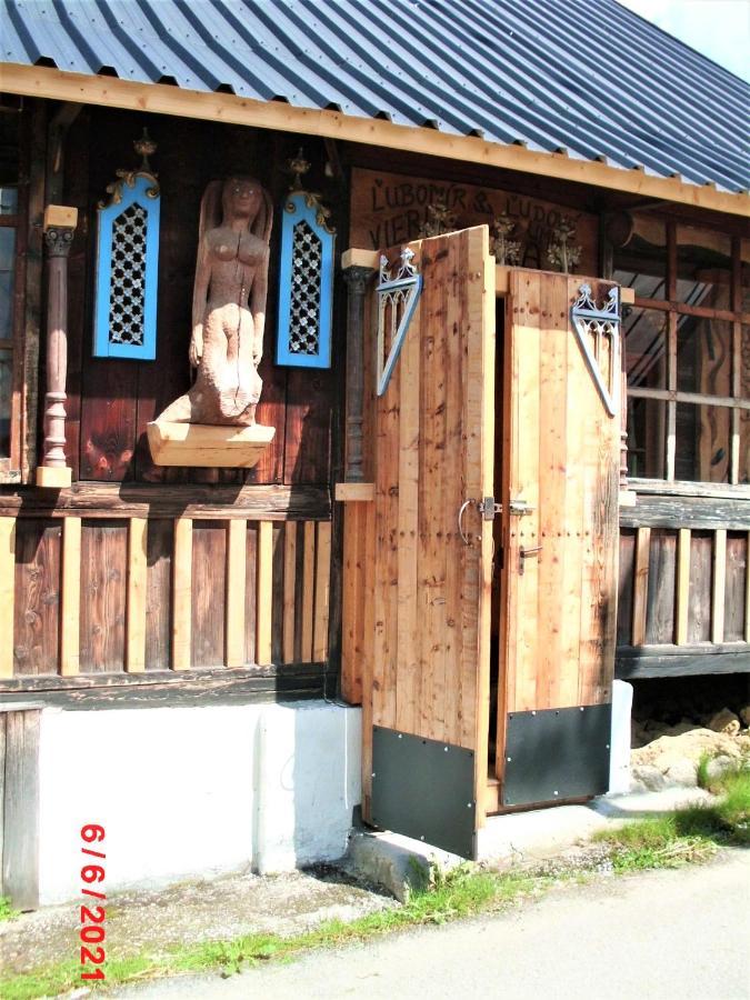 Drevenica Art Galery Holiday home